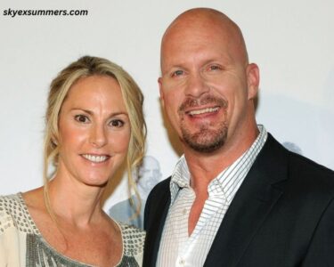 Stone Cold Steve Austin Spouse